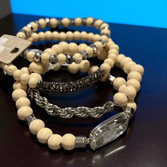 New Elegant Beaded Bracelet Stack Cream and Silver - Picture 1 of 3